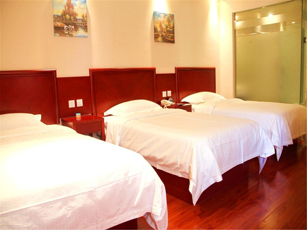 Greentree Alliance Shanghai Chongming Bayi Road Walking Street Hotel Exterior photo